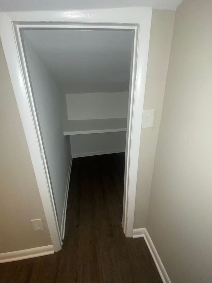 9 East Read Street - 8098 - Photo 5 of 16