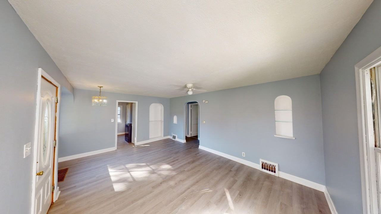 231 Reform St - Photo 2 of 11