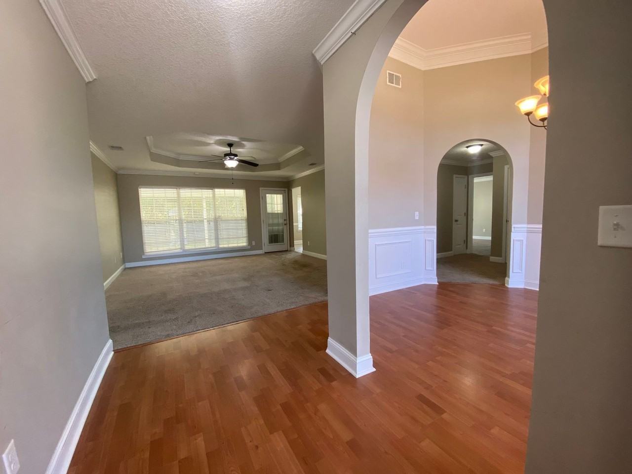 513 Wyckfield Way - Photo 2 of 19