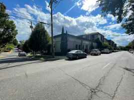 featured image of 2230 Se Morrison St