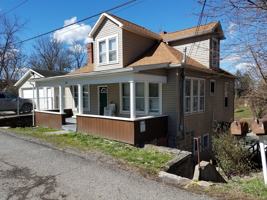 featured image of 389 Gilmore St