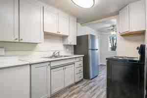 featured image of 2302 2302 - 2320 Colby Ave