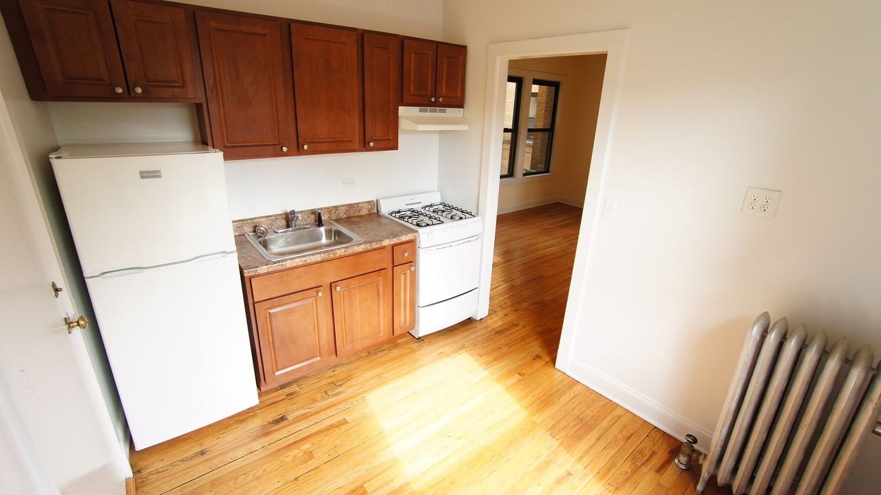 2647 Spaulding LLC - Photo 7 of 10