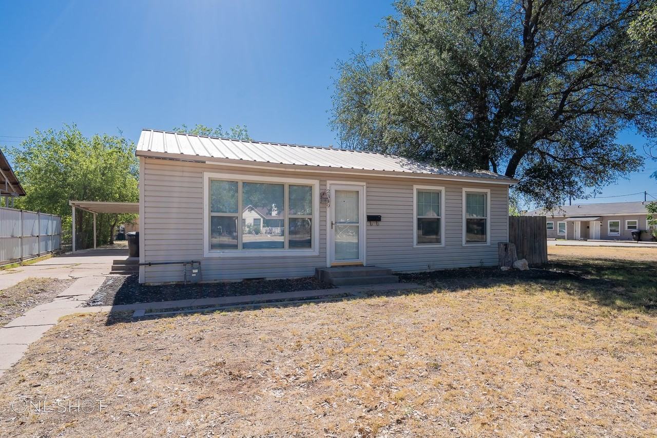 2349 Highland Ave - Photo 2 of 28