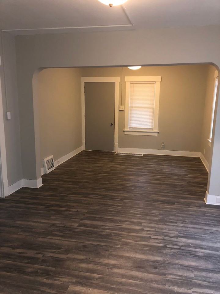 1621 Holland Ct Sw - Photo 3 of 15