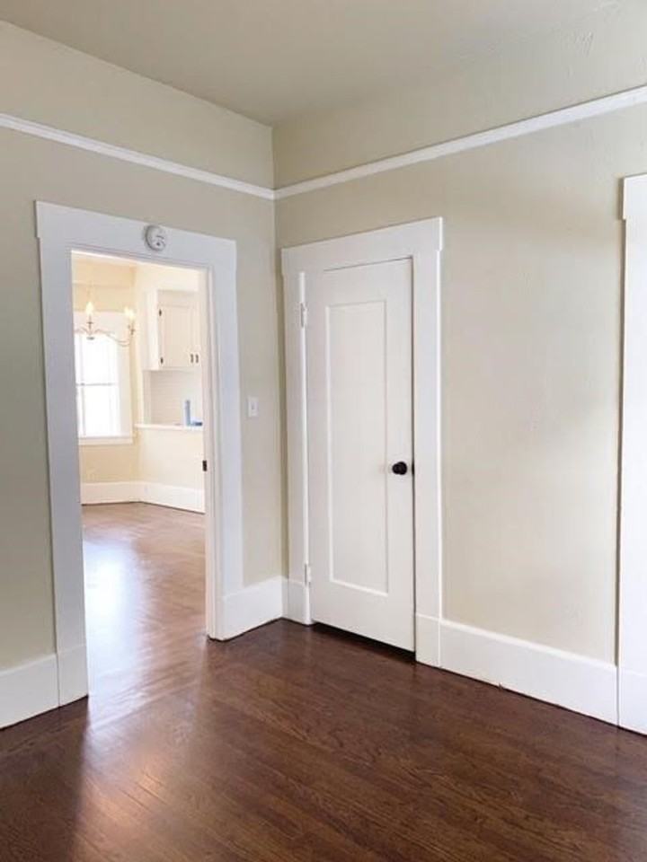 941 Capitol St - Photo 4 of 30