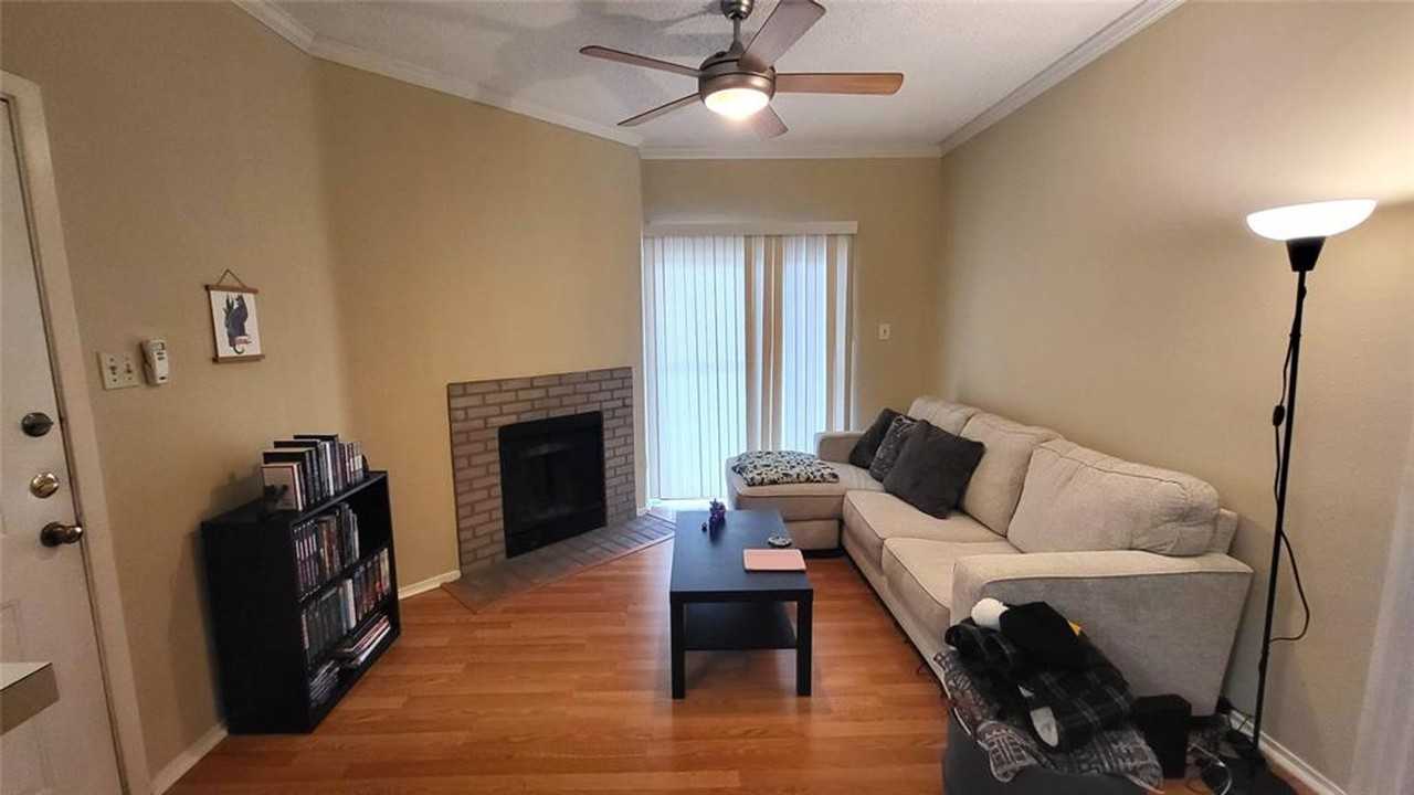 114 E 31st St #201 - Photo 3 of 11