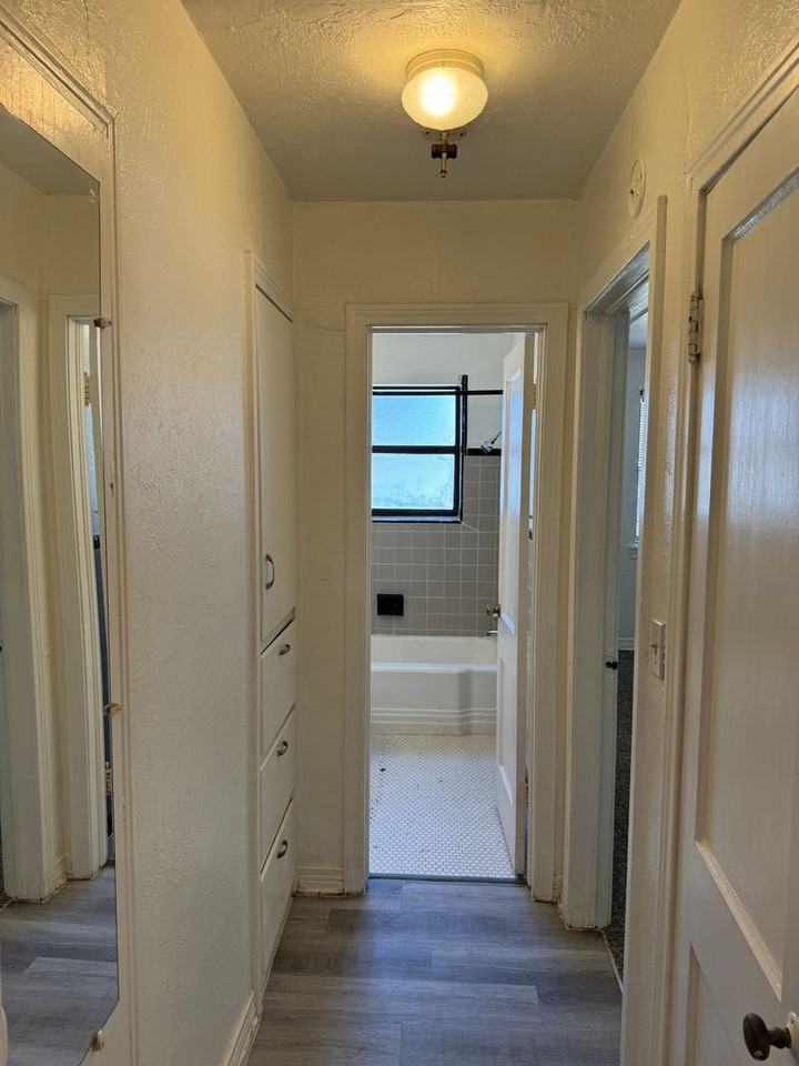 1706 Virginia Street - Photo 6 of 8