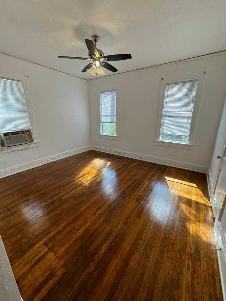 615 Lapsley Ave - Photo 2 of 9