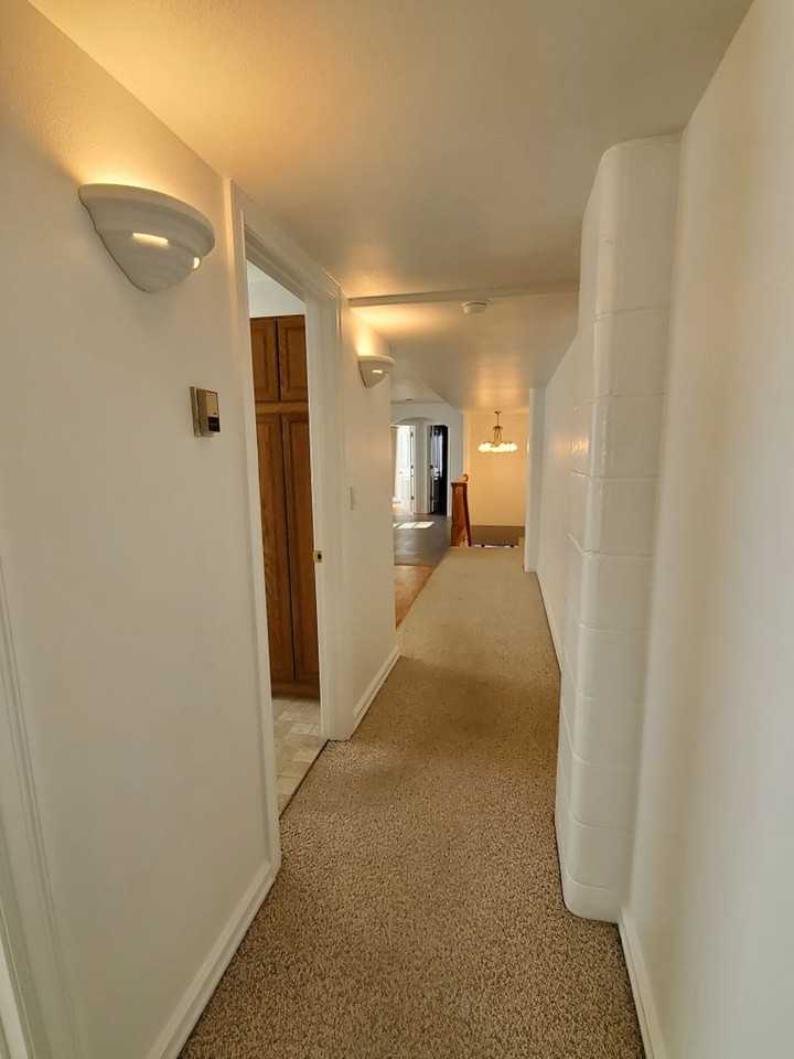 309 E Broadway Ave - Photo 7 of 15