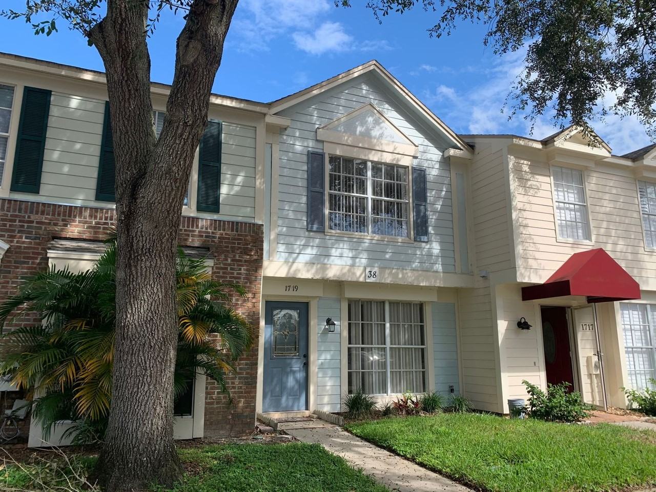 1719 Mill Run Cir - Photo 2 of 16