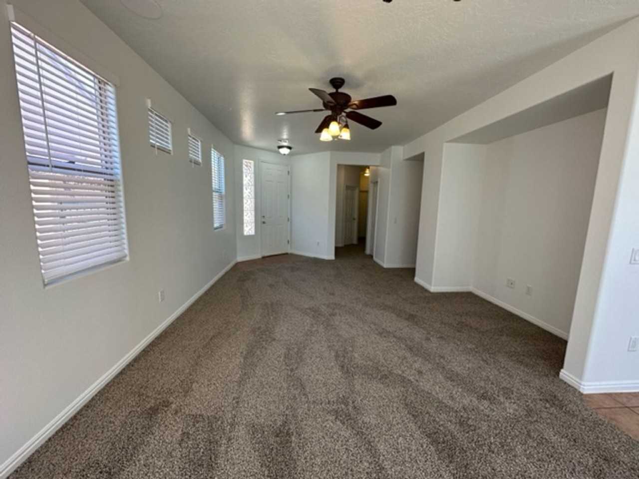 2744 E Slick Rock Rd - Photo 3 of 26