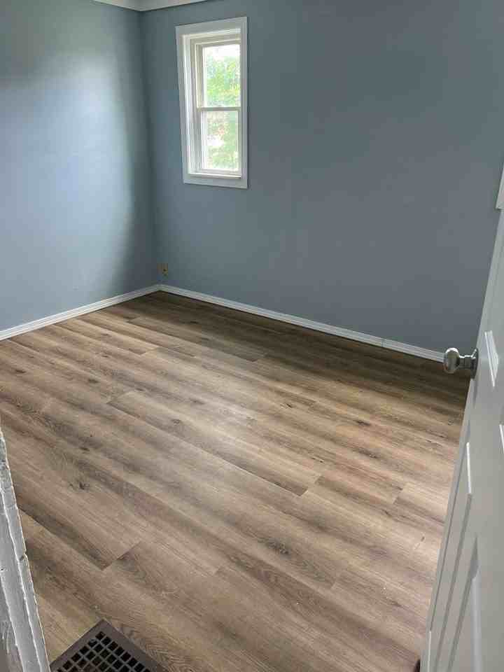 708 N Mulberry St - Photo 3 of 13