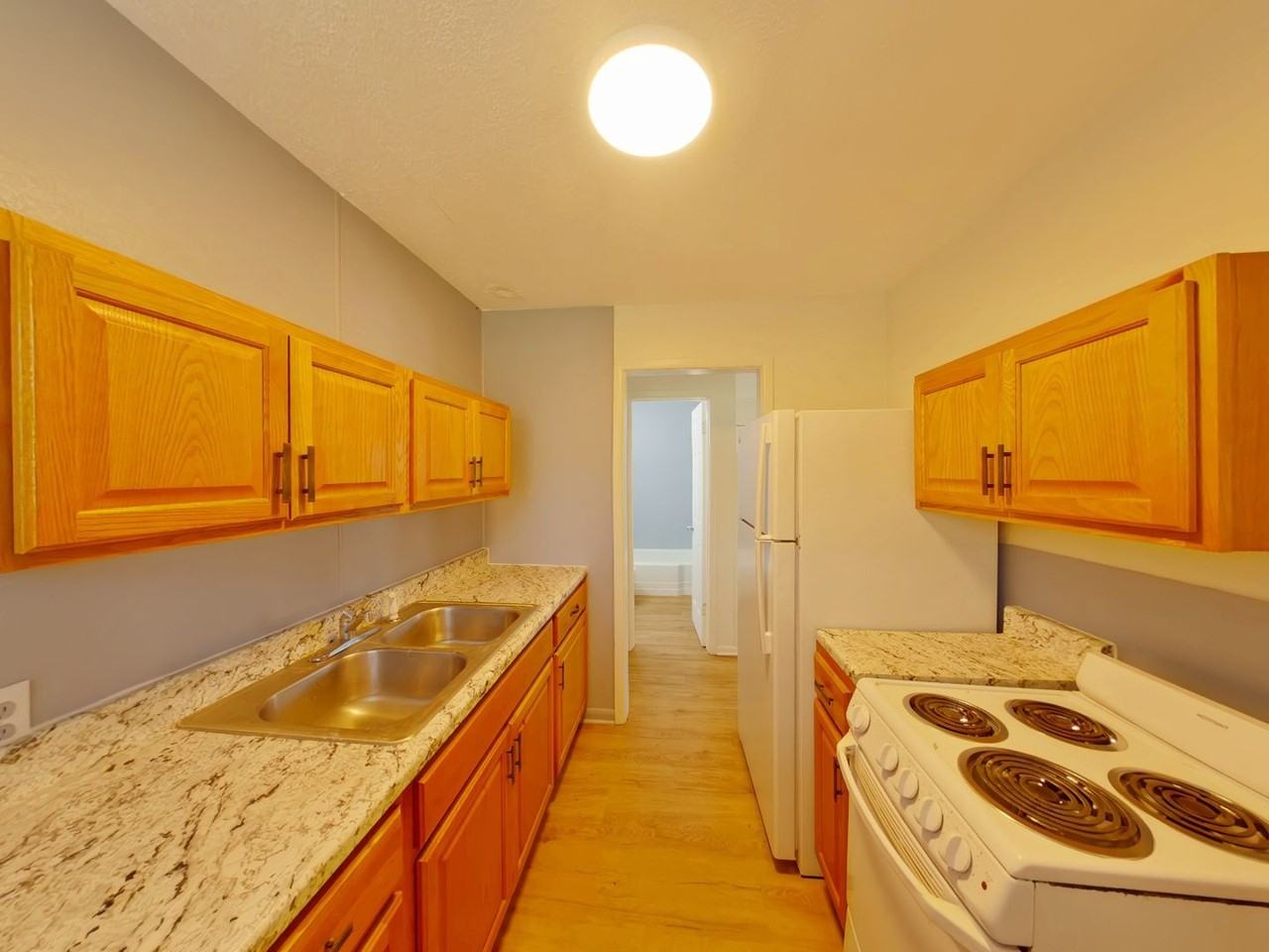 1602 S Martinson Ave #1 - Photo 3 of 5