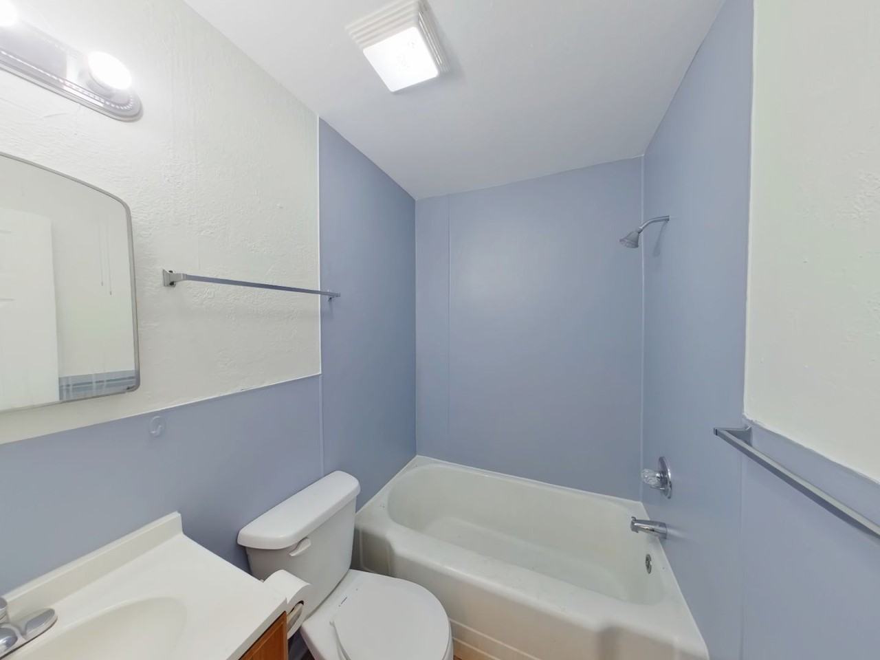 1602 S Martinson Ave #1 - Photo 5 of 5