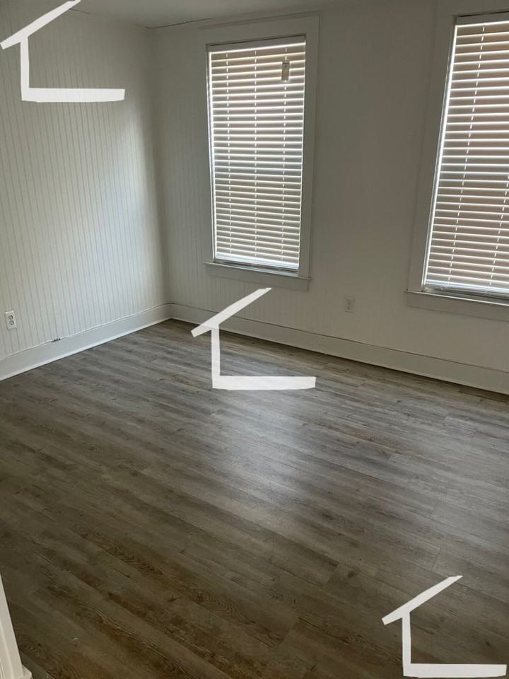 892 E 2nd St - Photo 6 of 9