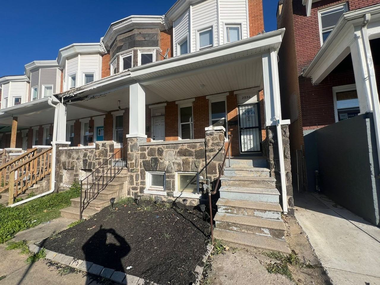 2936 Arunah Ave - Photo 2 of 27