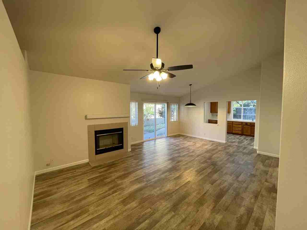 529 Mission Santa Fe Cir - Photo 2 of 22