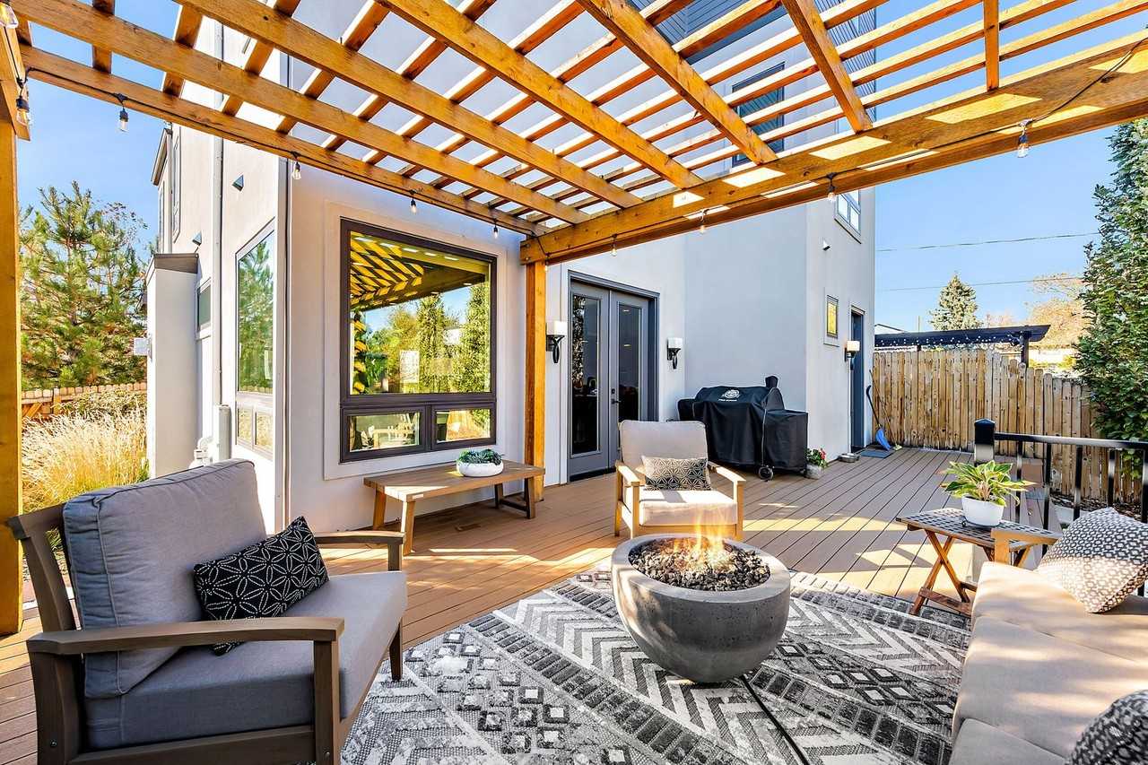 2526 King St - Photo 4 of 36