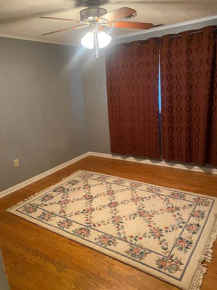 204 Randolph St - Photo 6 of 7