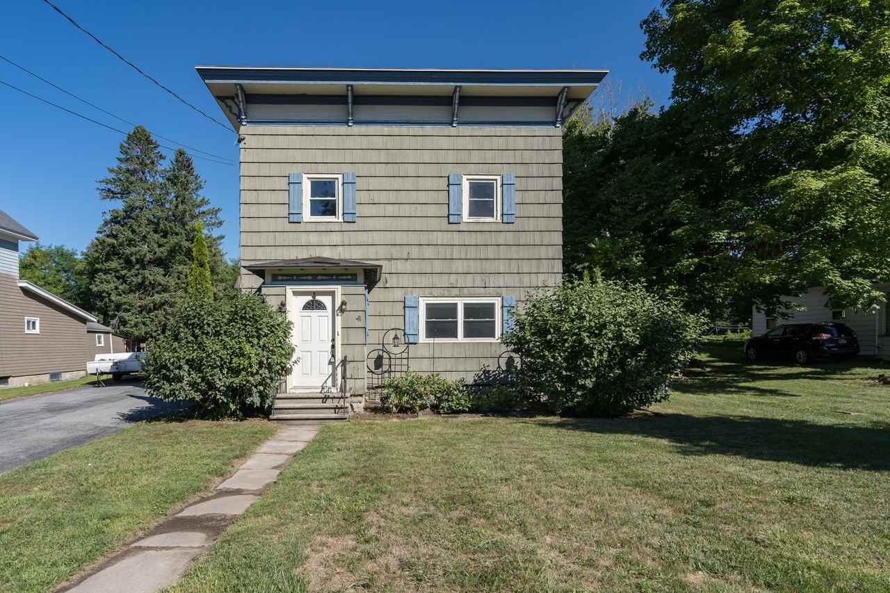 149 Maple St - Photo 4 of 50