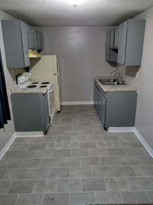 1941 Clinton St - Photo 3 of 14