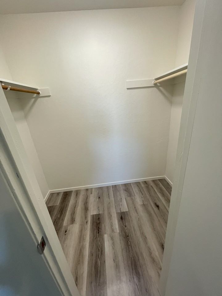 937 N Main Street #A24 - Photo 6 of 7