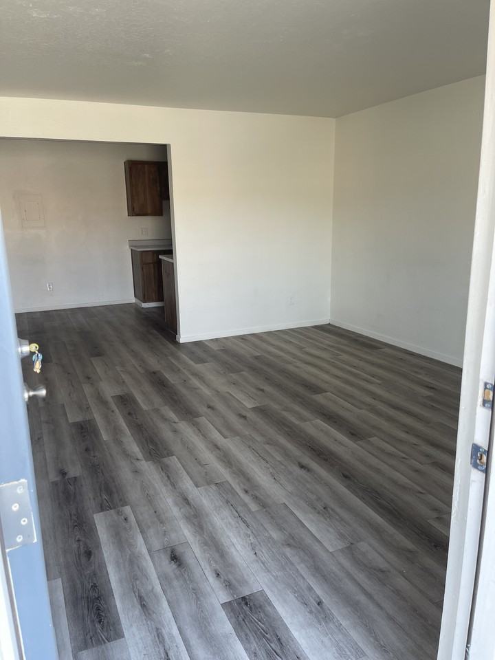 937 N Main Street #A25 - Photo 3 of 9