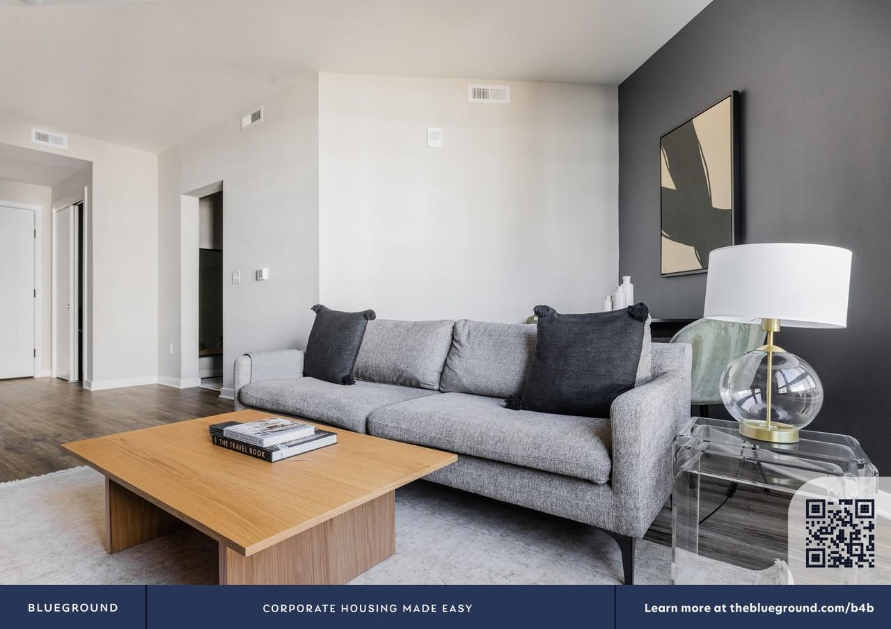 624 North Glebe Road - Photo 6 of 87