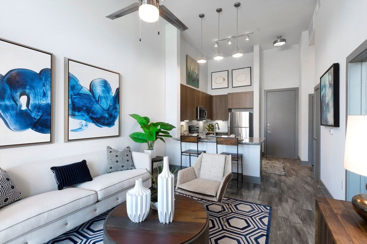 South 400 - Photo 4 of 30