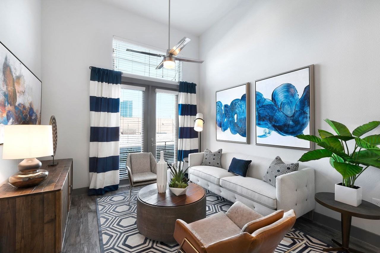 South 400 - Photo 5 of 30