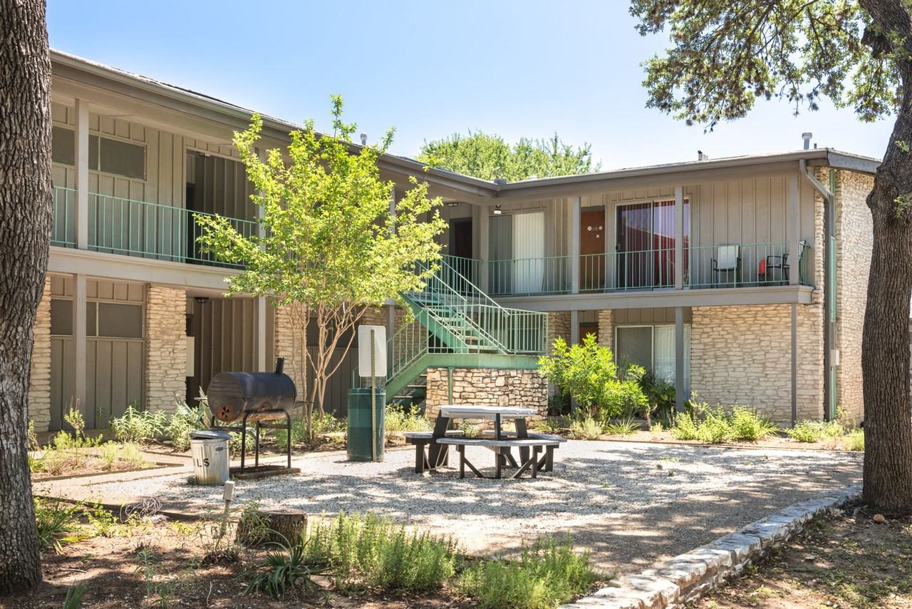 Mark Embers - Photo 7 of 50