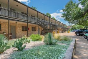 featured image of 2202 Enfield Rd