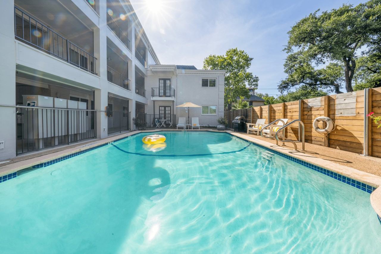 Enfield Place - Photo 5 of 8