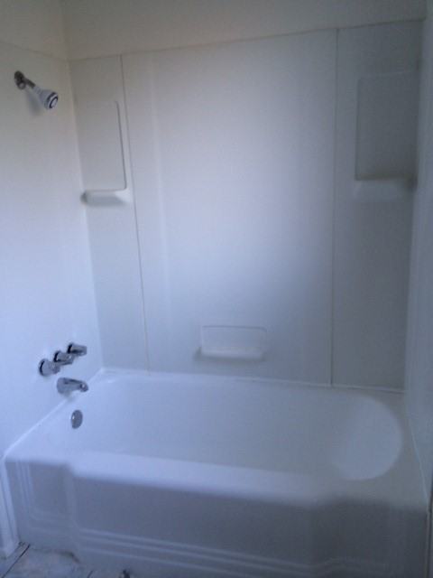 123 N Montgomery St - Photo 5 of 10