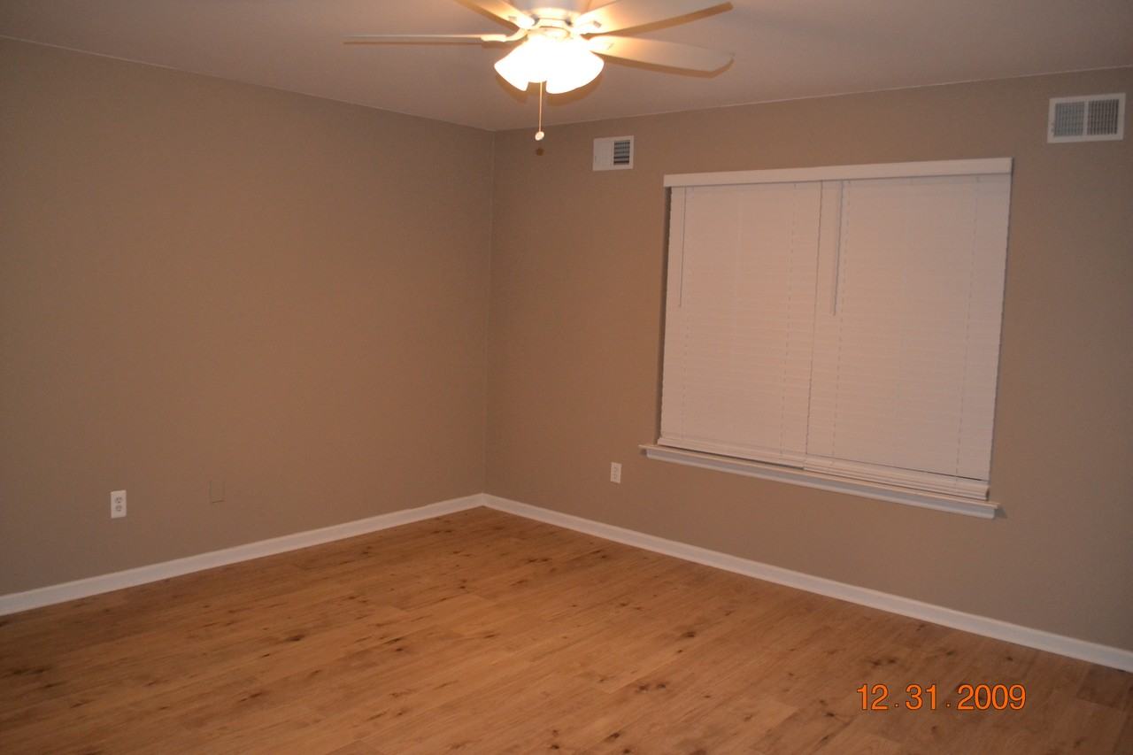 51 Brookside Ln - Photo 3 of 23