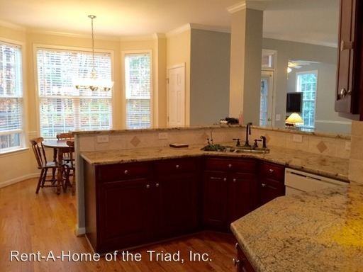 27 Holly Springs Ln - Photo 3 of 16