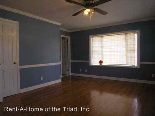 5717 Suttonwood Dr - Photo 3 of 8