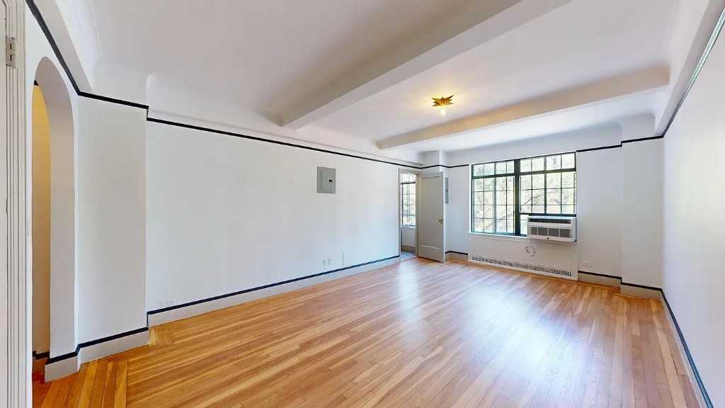 Christopher St 4G, New York, NY 10014 Studio Apartment for 5,850