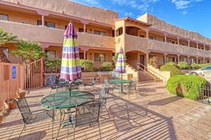 featured image of 278 S Tegner St