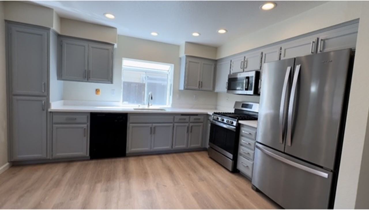 3067 Staples Ranch Dr - Photo 2 of 16