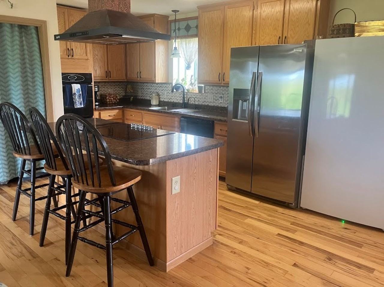 15971 Pioneer Rd - Photo 4 of 43