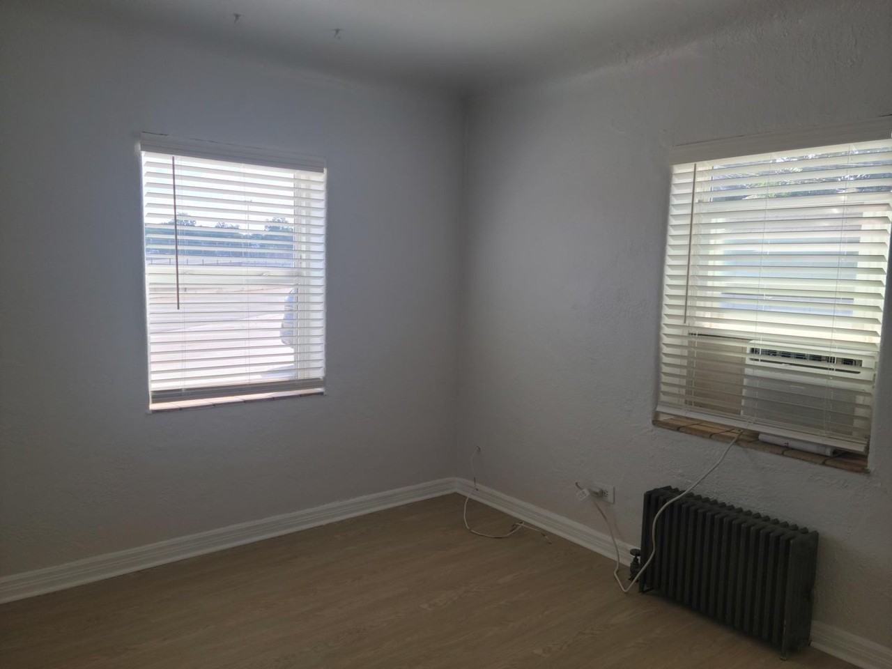 1120 S Logan St #3 - Photo 5 of 8