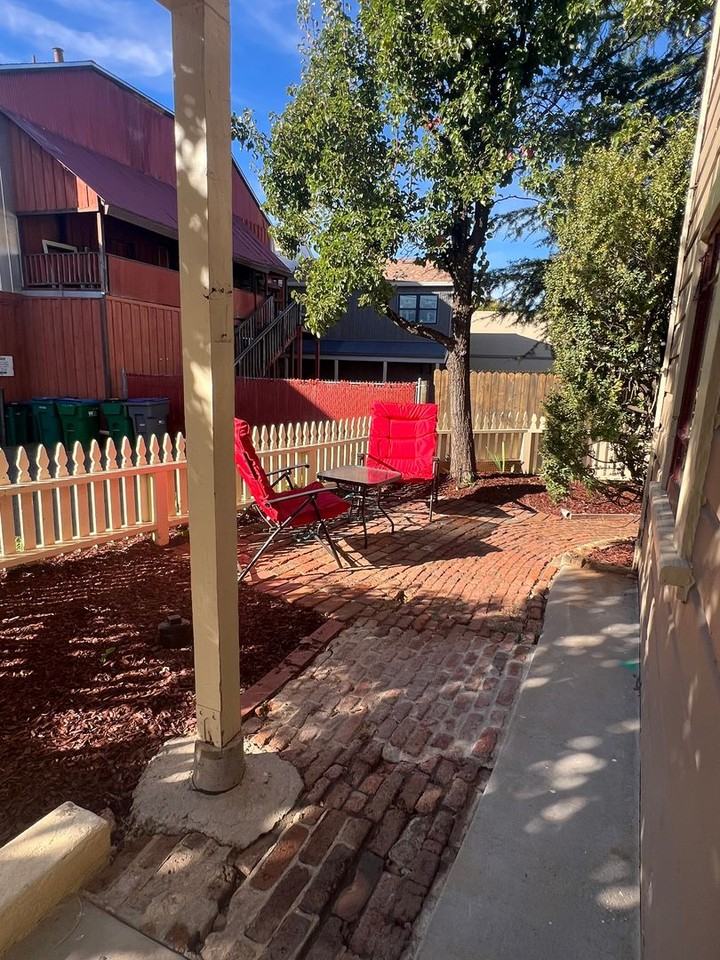 123 Richardson St #A - Photo 7 of 22