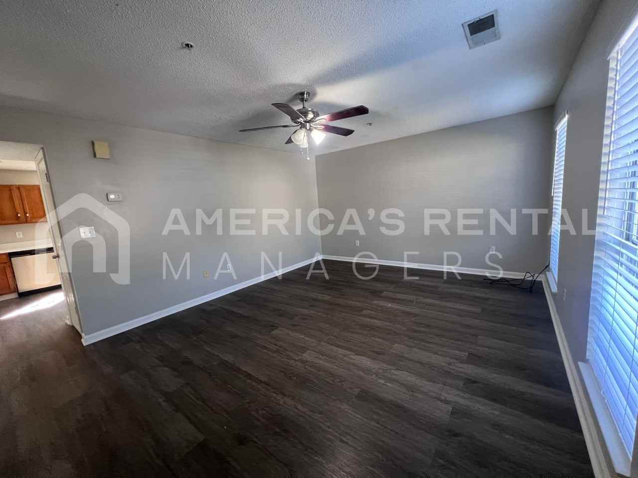 1604 King James Drive - Photo 4 of 36