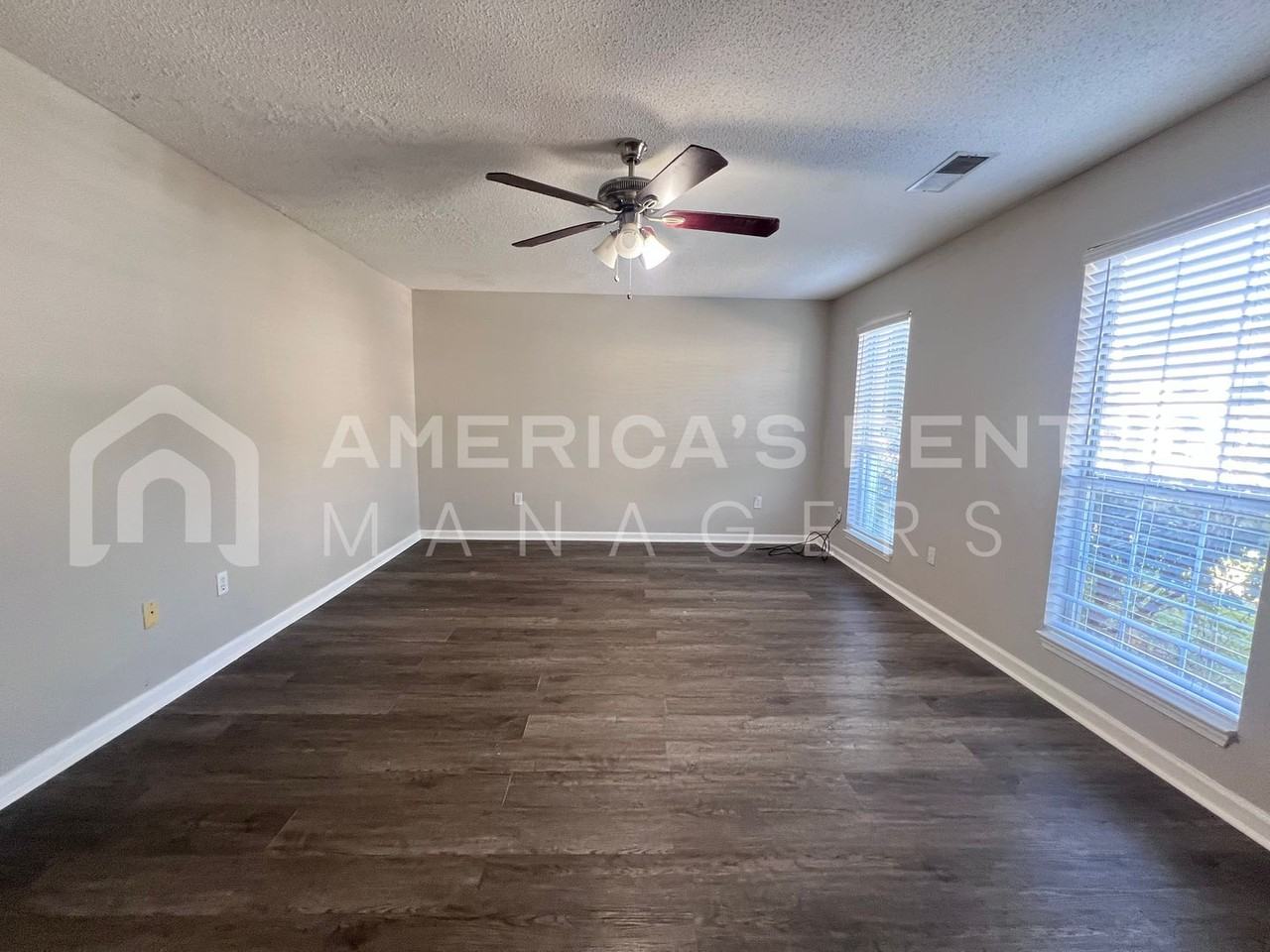 1604 King James Drive - Photo 6 of 36