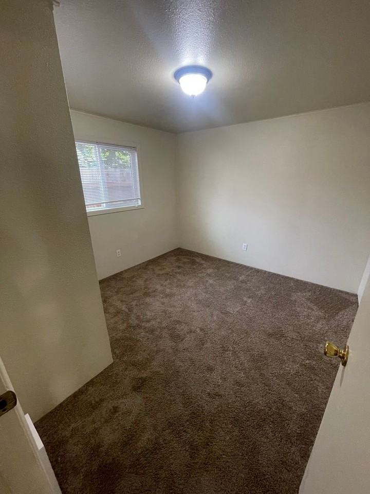 E Grant St - Photo 7 of 14