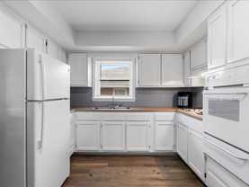 640-650 Colonial Ln - Photo 1 of 1