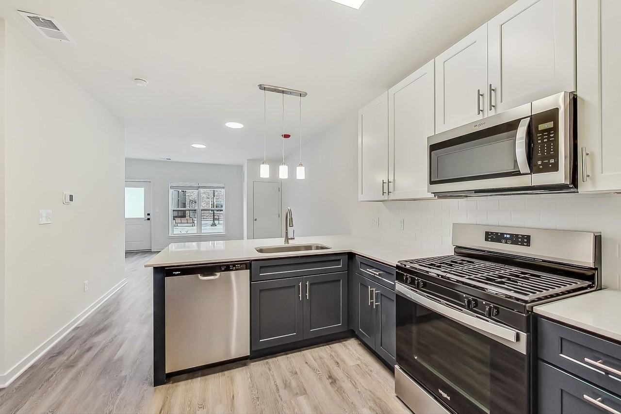 Morris Station - Photo 2 of 21