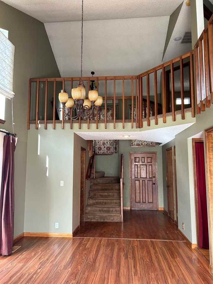 866 N Mercer St - Photo 2 of 31